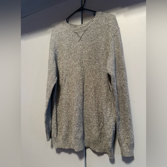 IZOD - Men’s Gray Slate Crewneck Knit Sweater (Size XL) - Picture 3 of 8